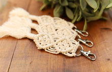 Load image into Gallery viewer, Knotted Keychain