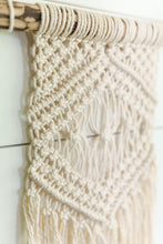 Load image into Gallery viewer, Macrame Wall Haning